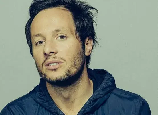 Vianney Biography: Wife, Age, Albums, Net Worth, Height, Parents, Songs