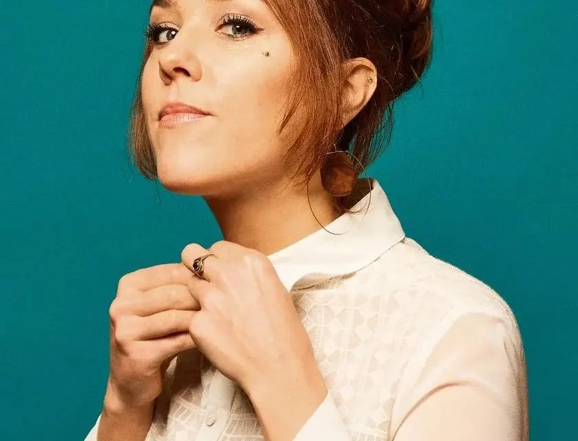 Zaz (singer) Biography: Real Name, Age, Net Worth, Height, Parents, Albums, Songs, Husband