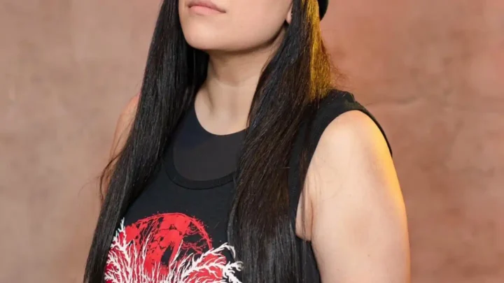 Lauren Babic Biography: Husband, Age, Net Worth, Height, YouTube, Songs, Instagram, Band