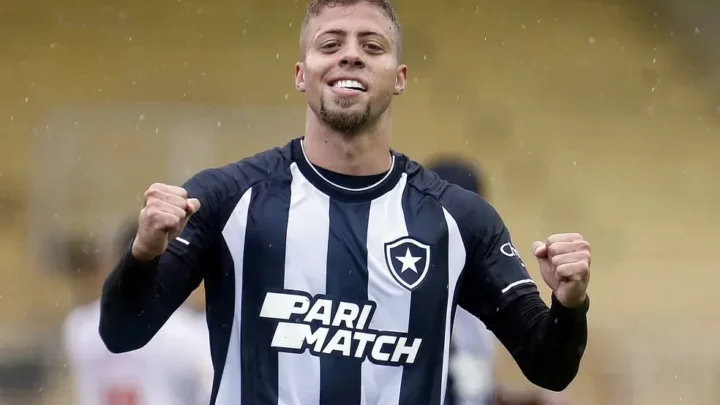 Lucas Fernandes Biography: Career, Age, Net Worth, Height, Girlfriend, Parents, Clubs, Stats