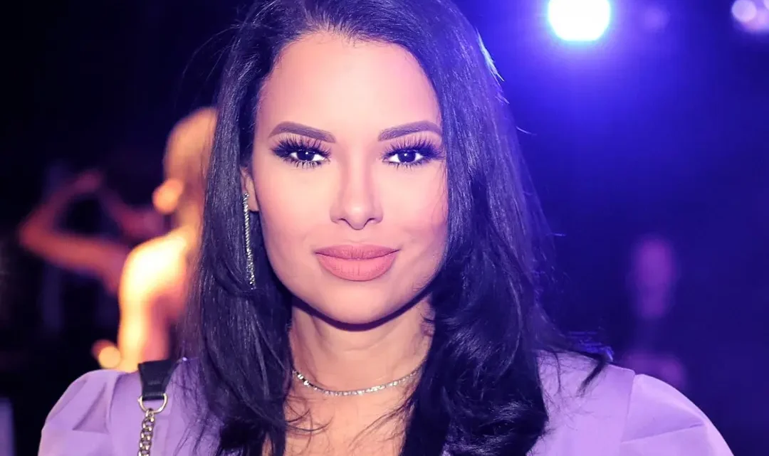 Ariadna Biography: Net Worth, Age, Career, Height, Husband, Parents, Transition, Siblings