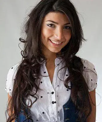 Solange Gómez Biography: Daughter, Age, Net Worth, Career, Height, Ex-Husband, Parents, Siblings