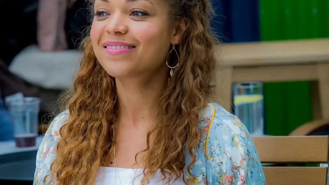 Antonia Thomas Biography: Age, Husband, Movies, Brother, Instagram, Height, Parents, Religion