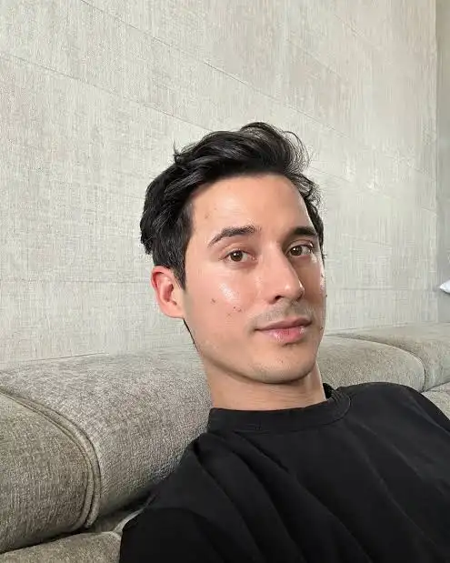 Nino Fernandez Biography: Wife, Age, Movies, Net Worth, Height, Parents, Girlfriend, Siblings