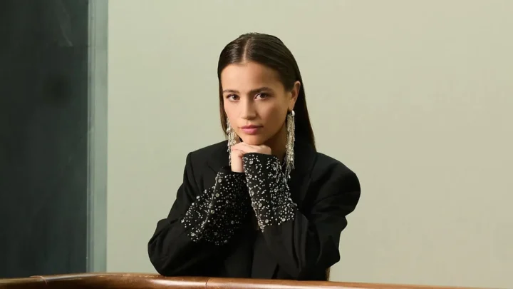 Yağmur Yüksel Biography: Age, Net Worth, Height, Parents, Awards, Siblings, Boyfriend, Instagram