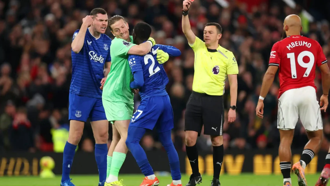 Everton’s 10-Man Defiance Makes History Against Sleeping Giants Man United