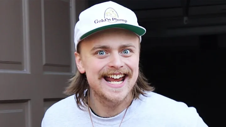 Gus Johnson Biography: Age, Net Worth, YouTube, Songs, Podcast, Wife, Career