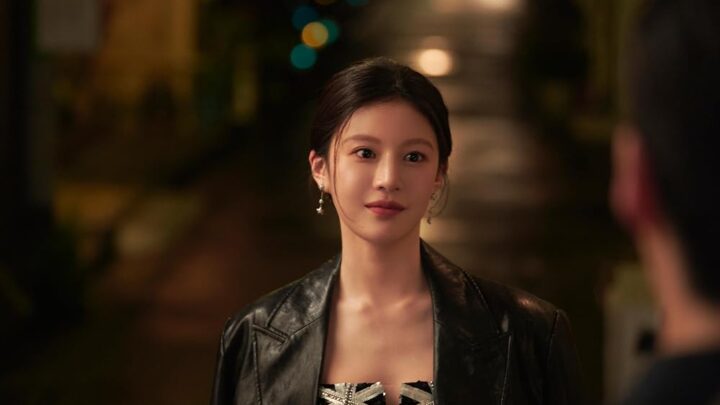 Go Youn-jung Biography: Age, Net Worth, Parents, Movies, Instagram, Boyfriend, Facebook, Height, Brother