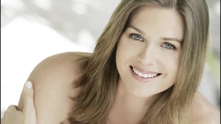 Sonya Smith Biography: Films, Husband, Children, Age, Height, Parents, Siblings, Net Worth, Birthday, Telenovela