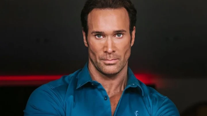 Mike O’Hearn Biography: Age, Wife, Son, Height, Net Worth, Movies & TV Shows, Parents, Siblings