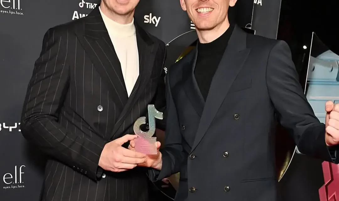 Gardiner Brothers Biography: Net Worth, Tour, Age, Parents, Height, Girlfriend, Twins, Wikipedia