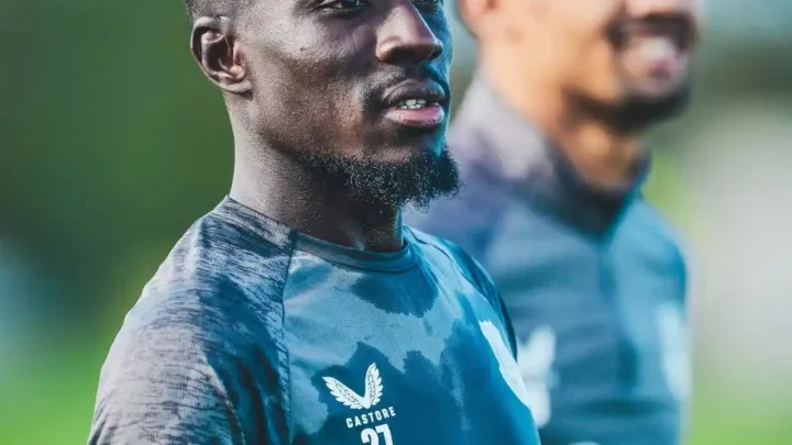 Idrissa Gueye Biography: Wife, Age, Parents, Net Worth, Height, Religion, Stats, Games, Brother, Kids