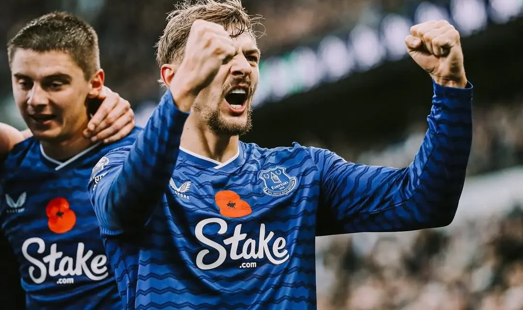 Kiernan Dewsbury-Hall Bio: Wife, Fee, Parents, Age, Salary, Net Worth, Stats, Children, Height