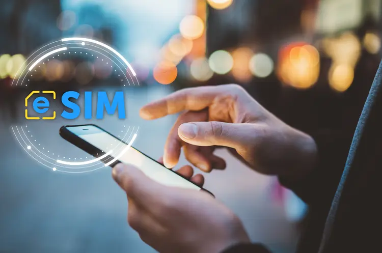 Rethinking Mobile Tech: How eSIM and Virtual Numbers Fit Into Modern Connectivity