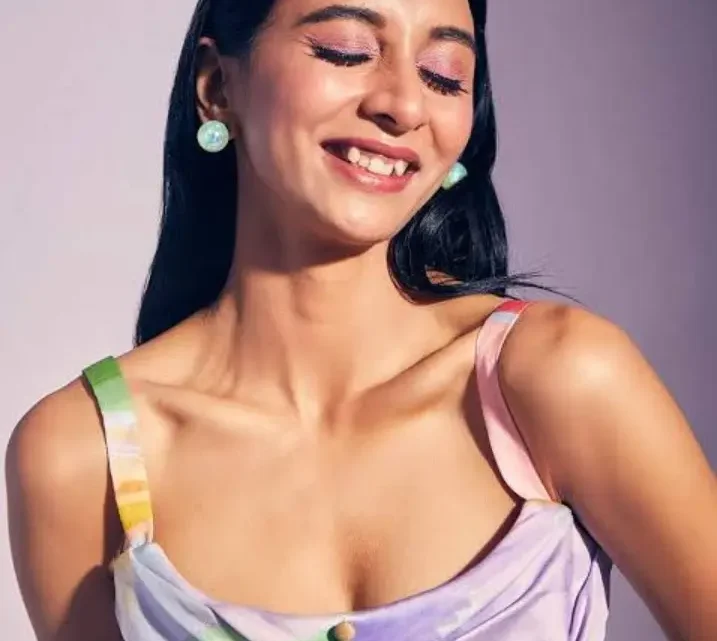 Dolly Singh Biography: Height, Parents, Age, Net Worth, Movies, Husband