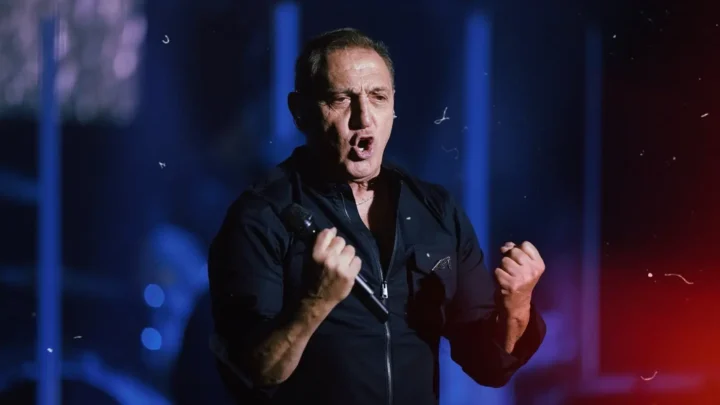 Franco De Vita Biography: Collaborations, Songs, Singles, Albums, Height, Age, Net Worth, Parents, Siblings, Wife