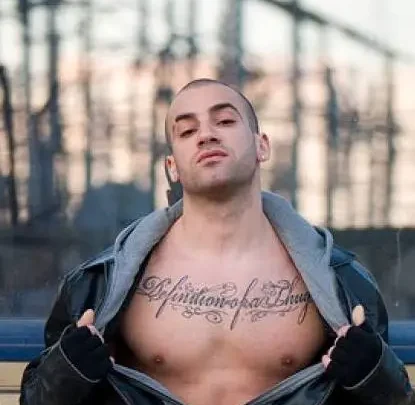 Midenistis Biography: Songs, Awards, Girlfriend, Age, Net Worth, Height, Siblings, Parents, Albums