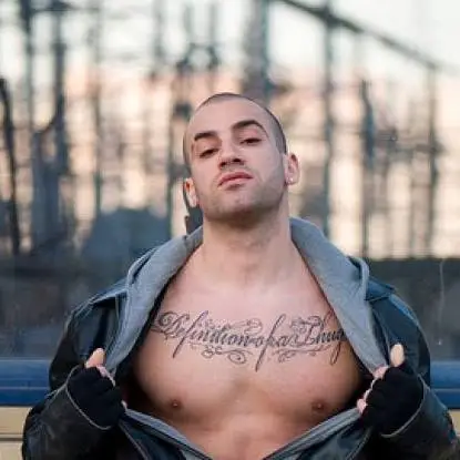 Midenistis Biography: Songs, Awards, Girlfriend, Age, Net Worth, Height, Siblings, Parents, Albums