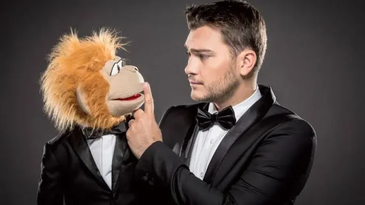 Jeff Panacloc Biography: Net Worth, Age, Height, Parents, Siblings, Wife, Kids, Movies, Books, Awards, Pictures