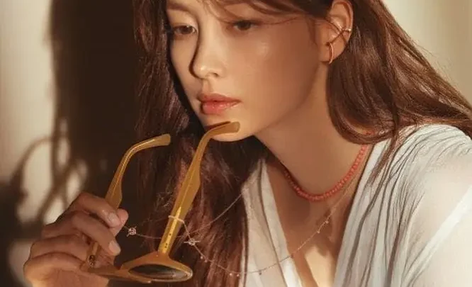 Lee Na-young Biography: Movies, Husband, Child, Age, Net Worth, Parents, Children, Siblings, Height, TV Drama