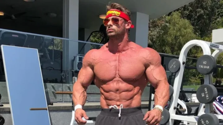 Joey Swoll Biography: Age, Girlfriend, Brother, Height, Net Worth, Parents, Instagram