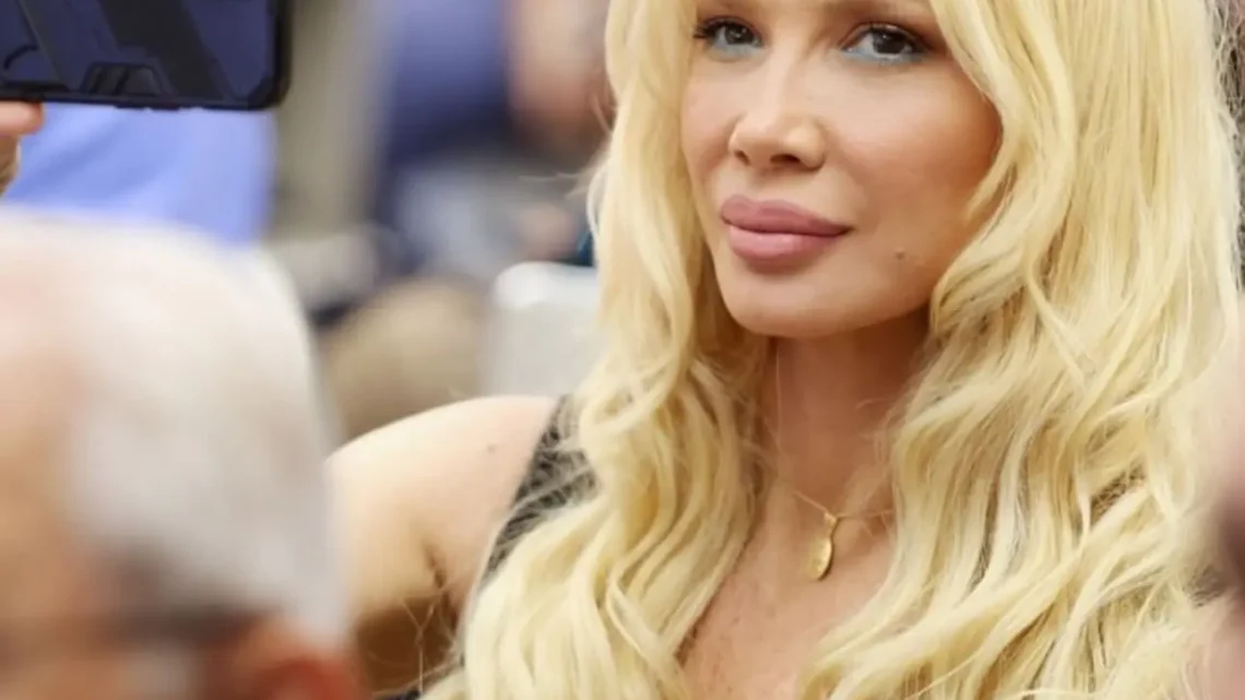 Paola Foka Biography: Age, Net Worth, Height, Siblings, Parents, Albums, Singles, Boyfriend