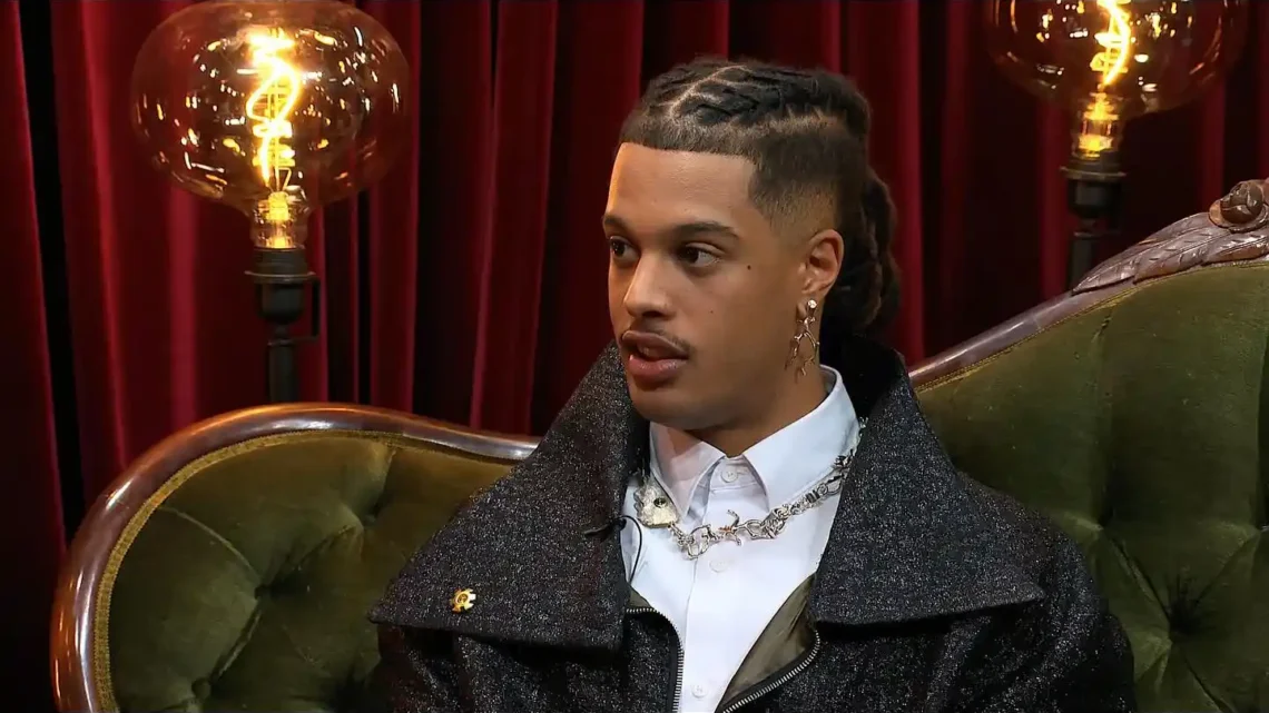 Isaac Sene Biography: Lyrics, Height, Parents, Age, Net Worth, Siblings, Songs, Music Video, Girlfriend