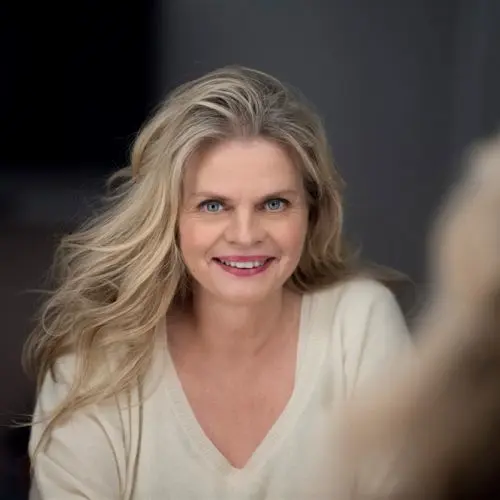 Isabelle Nanty Biography: Net Worth, Age, Height, Parents, Siblings, Child, Movies, Awards, TV Series