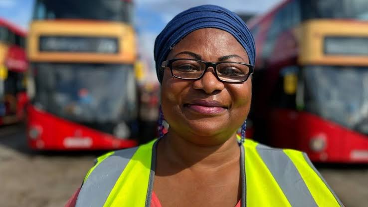 Bus Aunty Biography: Age, Husband, Net Worth, Parents, Children, Height, Award, TikTok