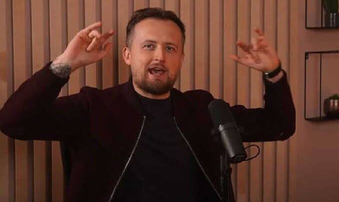 Mantas Katleris Biography: Wife, Age, Net Worth, Career, YouTube, Podcasts, Instagram