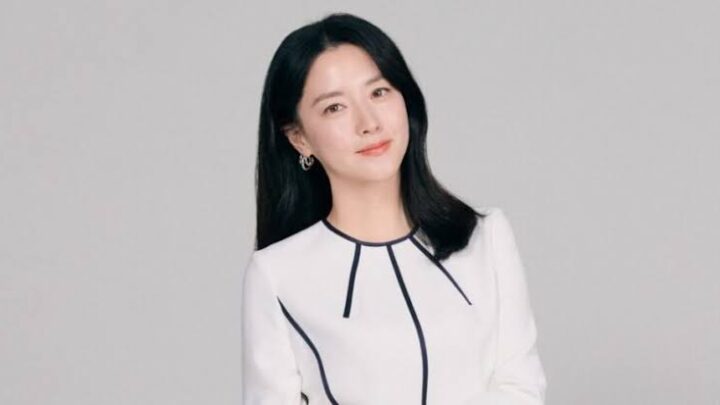 Lee Young-ae Biography: Awards, Husband, Age, Net Worth, Parents, Children, Siblings, Height, Films, Nationality