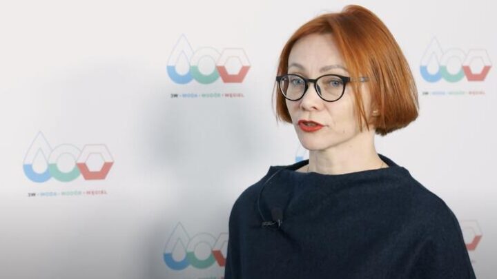 Katažina Biography: Husband, Age, Children, Net Worth, Height, Parents, Songs, Albums