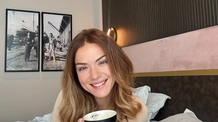 Vaso Laskaraki Biography: Age, Net Worth, Husband, Parents, Child, Siblings, Height, TV Series, Films