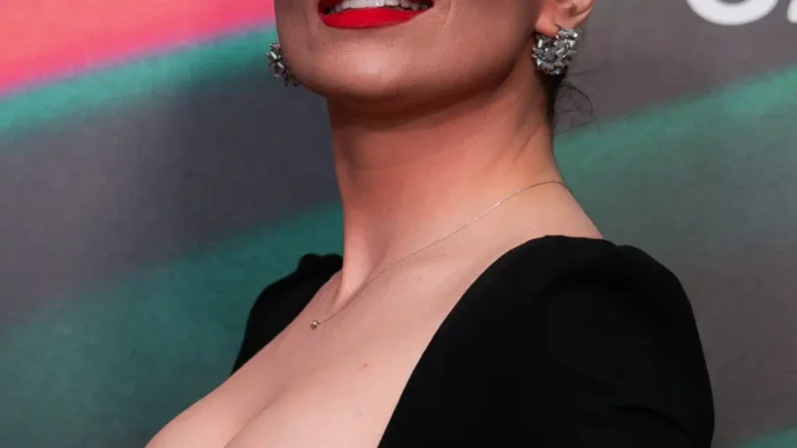 Nina Žižić Biography: Net Worth, Songs & Albums, Boyfriend, Children, Ethnicity, Age, Height