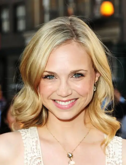 Fiona Gubelmann Biography: Age, Movies, Parents, Husband, Net Worth, Height, Religion, Awards