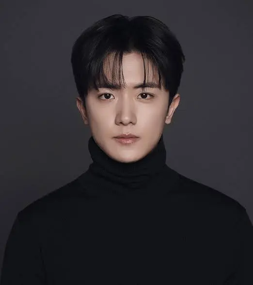 Kim Shin-bi Biography: Age, Height, Net Worth, Girlfriend, Movies & TV Shows, Wife