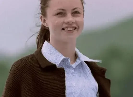 Megan Burns Biography: Husband, Age, Net Worth, Height, Parents, Movies, Songs