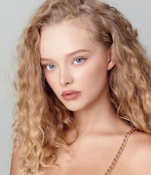 Amiah Miller Biography: Age, Parents, Height, Net Worth, Siblings, Movies, TV Shows