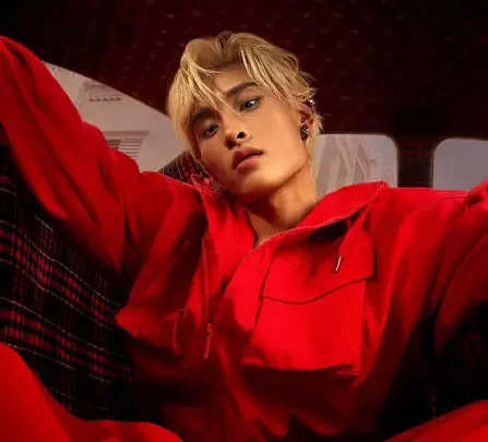 Wren Evans Biography: Age, Songs, Girlfriend, Height, Net Worth, Parents, Instagram, Religion, Ethnicity