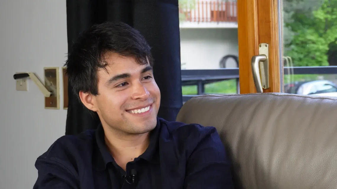 RaptorGamer Biography: Real Name, Net Worth, Age, Height, YouTube, Instagram, Movies & TV Shows