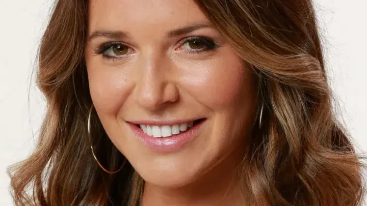 Angela Rummans Biography: Age, Ex-Boyfriend, Height, Net Worth, Career, Cookbooks, Business