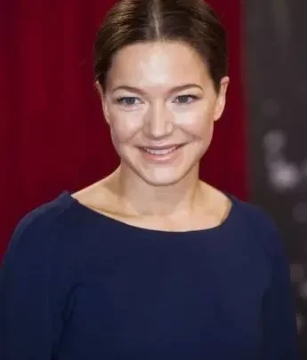 Hannah Herzsprung Biography: Movies & TV Shows, Height, Net Worth, Siblings, Age, Spouse