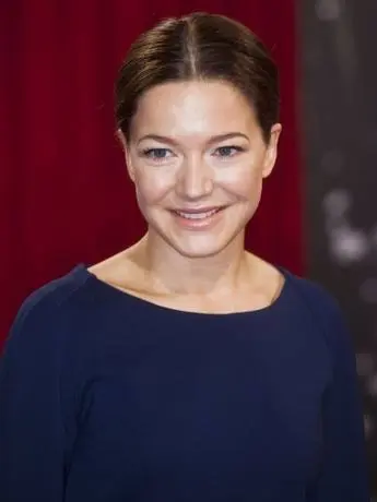 Hannah Herzsprung Biography: Movies & TV Shows, Height, Net Worth, Siblings, Age, Spouse