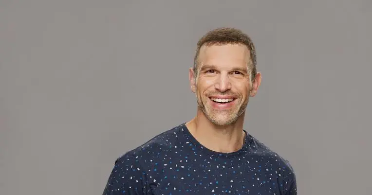 Hisam Goueli Biography: Age, Net Worth, Partner, Height, Parents, Career, Siblings