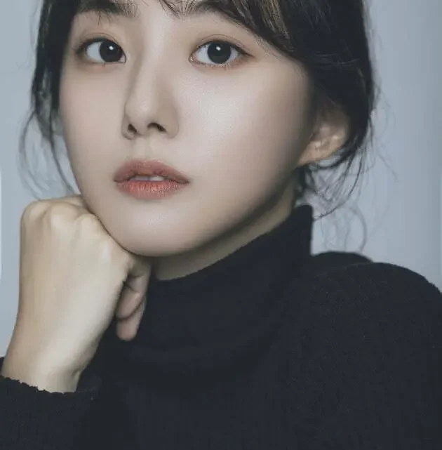 Park Se-wan Biography: Age, Husband, Height, Net Worth, Movies, TV Shows, University, Boyfriend