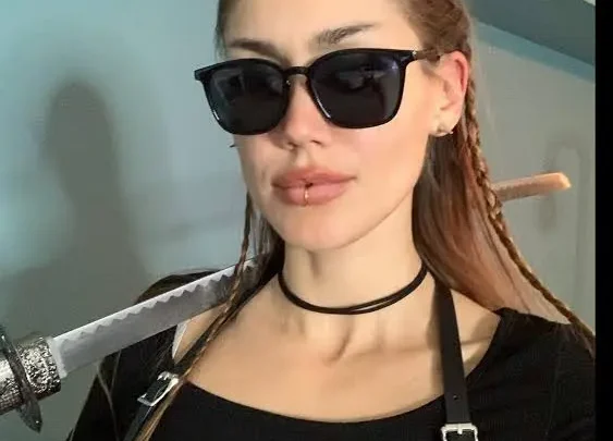 Lana Lux Biography: Age, Games, Net Worth, Husband, Awards, Height, Instagram, Ethnicity, Siblings