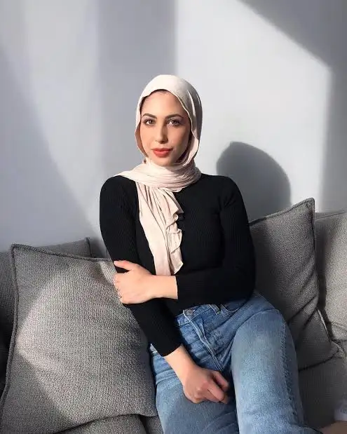 Hanan Tehaili Biography: Religion, Sister, Net Worth, Hijab, Age, Height, Parents, Husband, YouTube