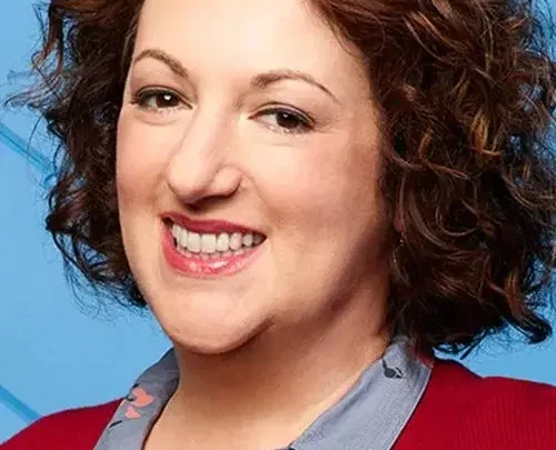 Rebecca Metz Biography: Husband, Age, Height, Net Worth, Movies & TV Shows, Parents, Children