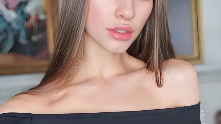 Sola Zola Biography: Husband, Age, Net Worth, Height, Career, OnlyFans, Adult Entertainment