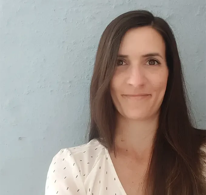 Julia Calvert Biography: Career, Education, Age, Husband, Net Worth, Height, Ethnicity